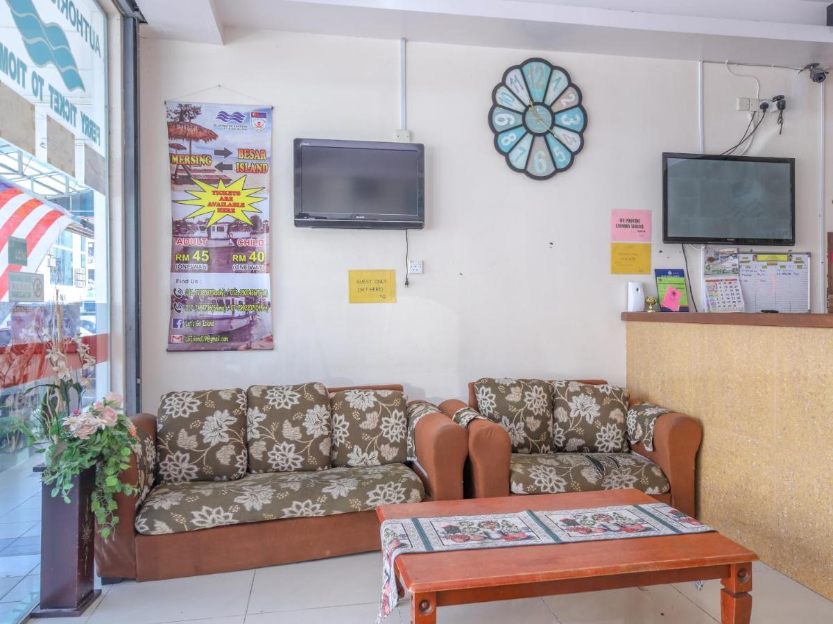Oyo 89763 Bluewater Hotel Mersing Bagian luar foto